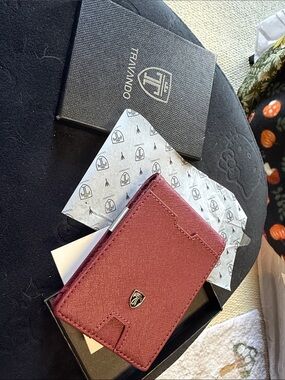 Travando Burgundy Card & Key Holder Wallet for Men